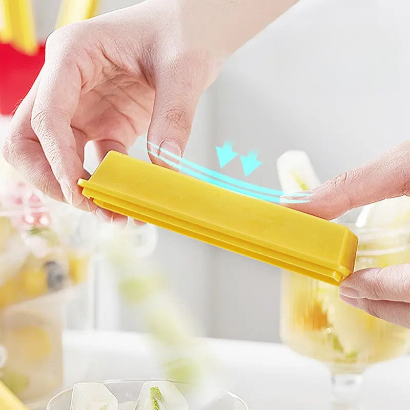 Vassoio per ghiaccio magnetico - Kitchen Gadgets Of 2025 recensione e prezzo